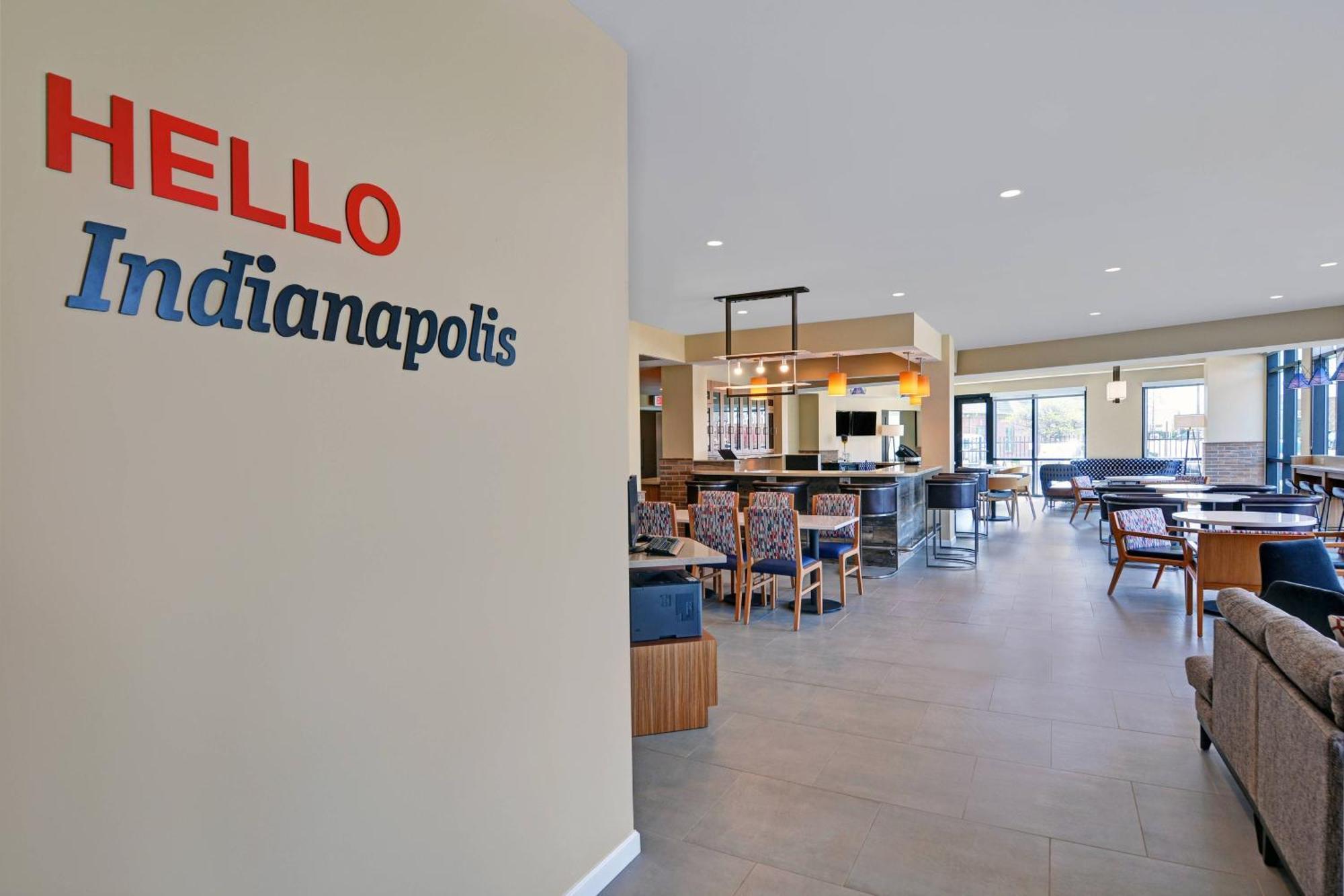 Towneplace Suites By Marriott Indianapolis Downtown Exterior foto
